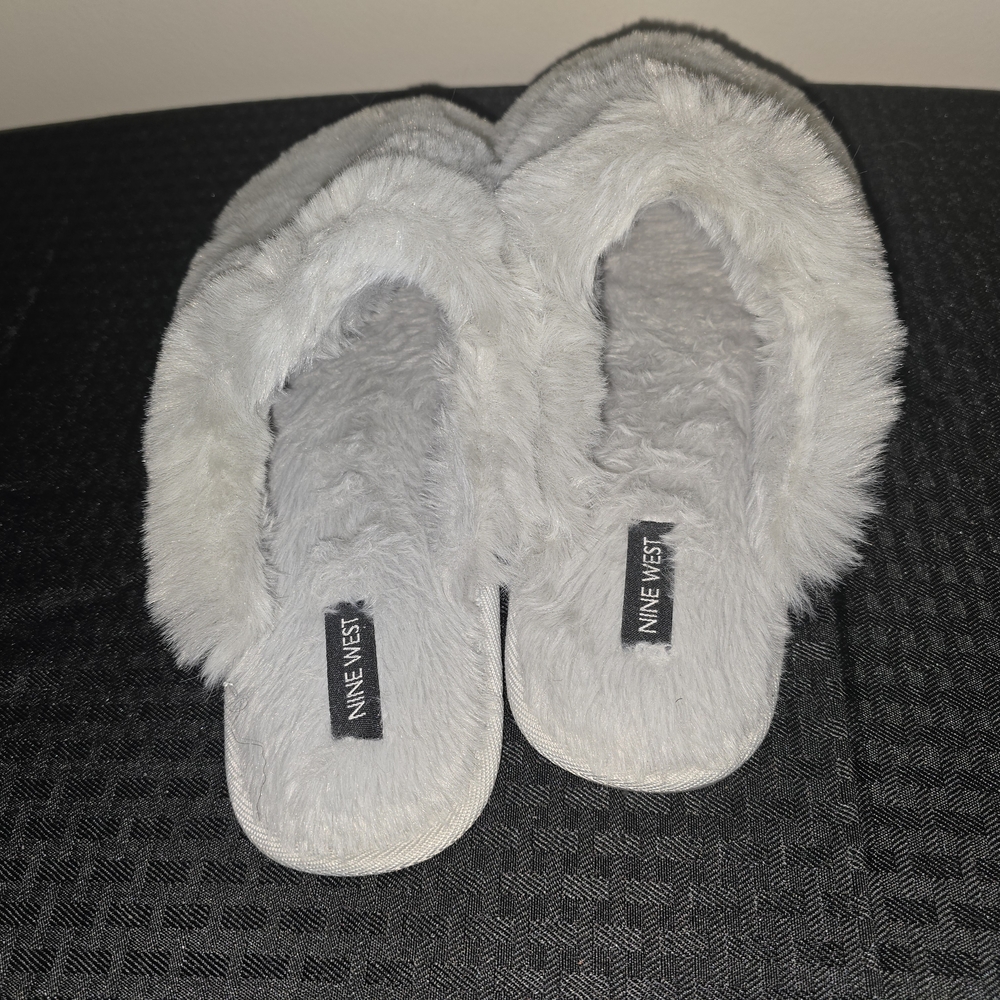 Nine West Women's Gray Fuzzy Slippers